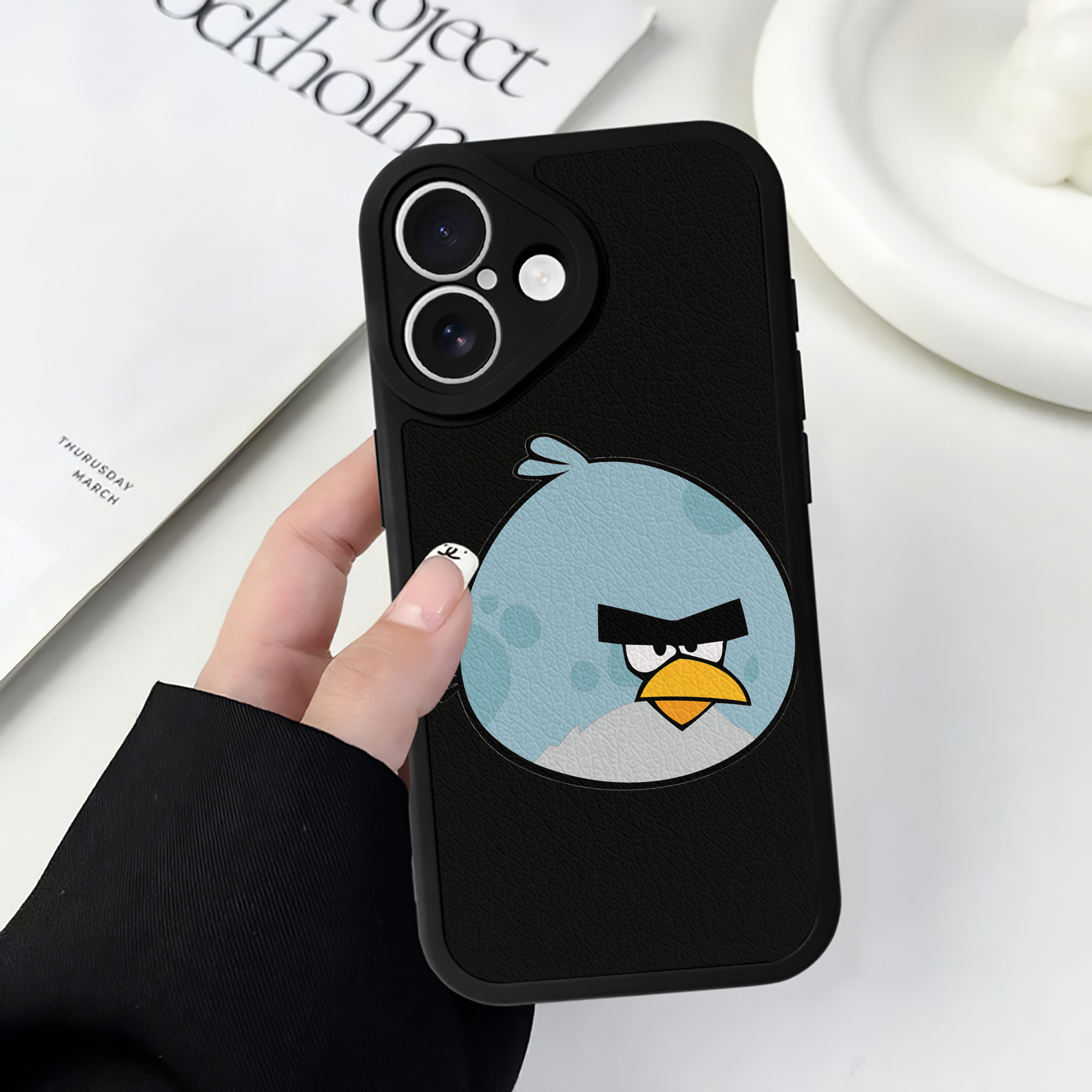 （画像用） Angry Birds アングリーバード 【iPhone 16シリーズ対応】シリコンスマホケース（レザー調） 材質：シリコン